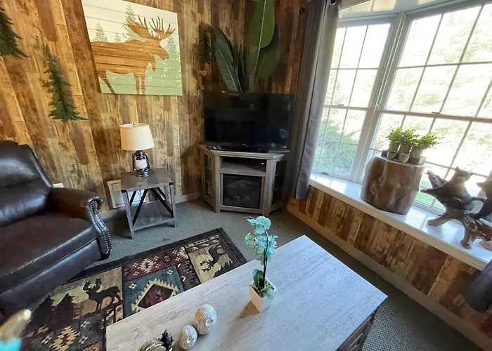 Gorgeous 1St Fl Mtn View Jiminy Suite Sleeps 4 Ski On Off